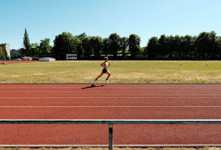 Cómo respirar al correr: lo que realmente debes saber para correr mejor