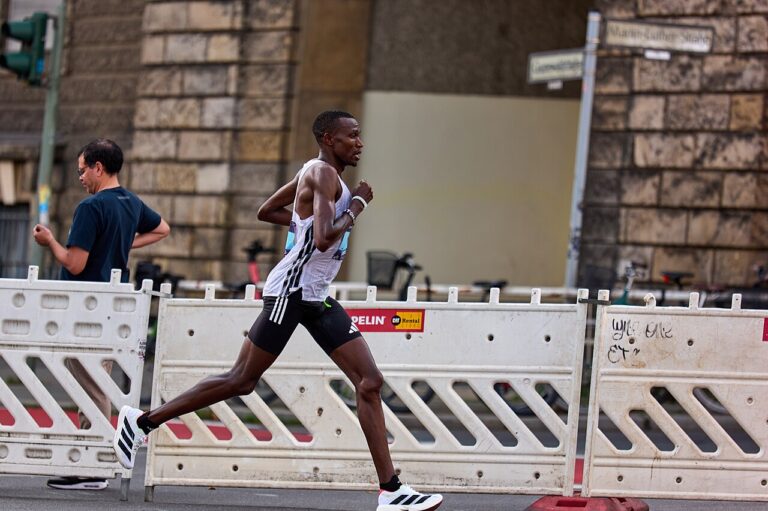 Maratón de Berlín 2026: favoritos, élite y grandes marcas